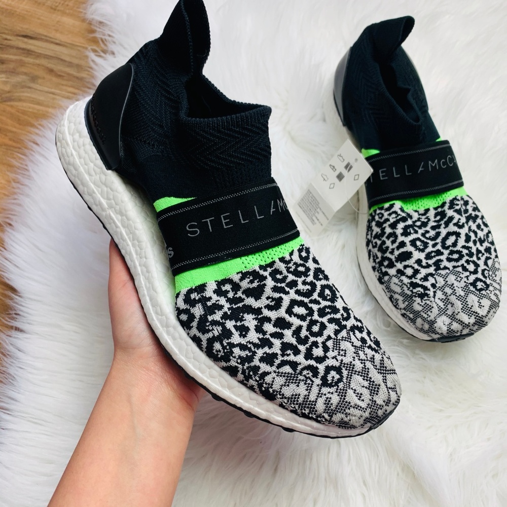 Adidas Ultraboost by Stella McCartney X 3D Knit - Picture 2 of 7